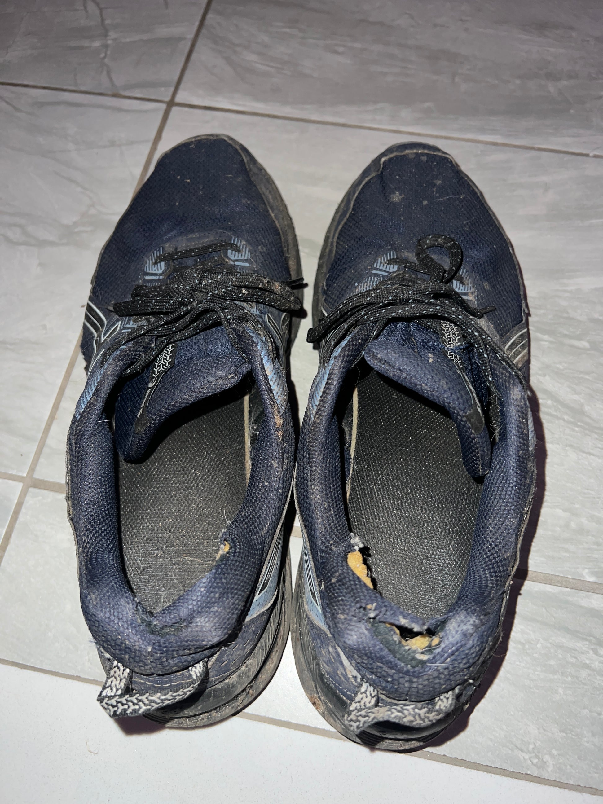Used Gym Shoes