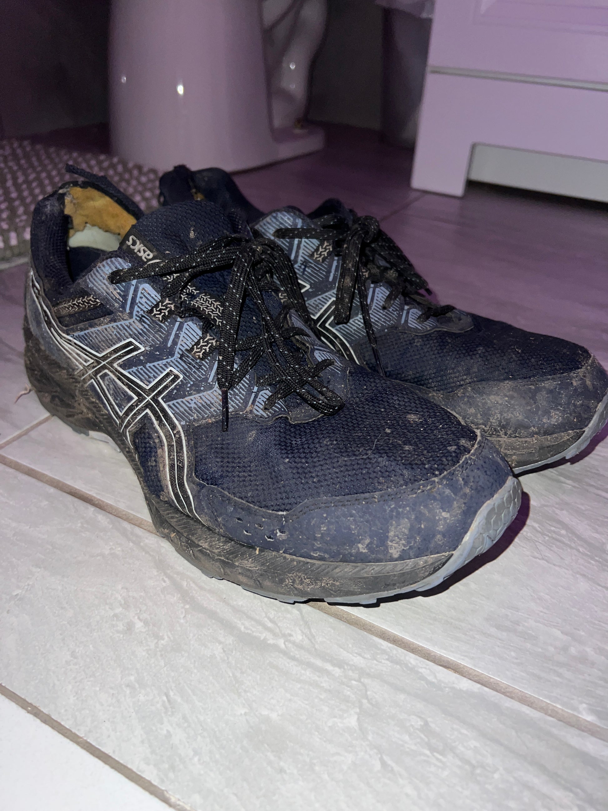 Used Gym Shoes